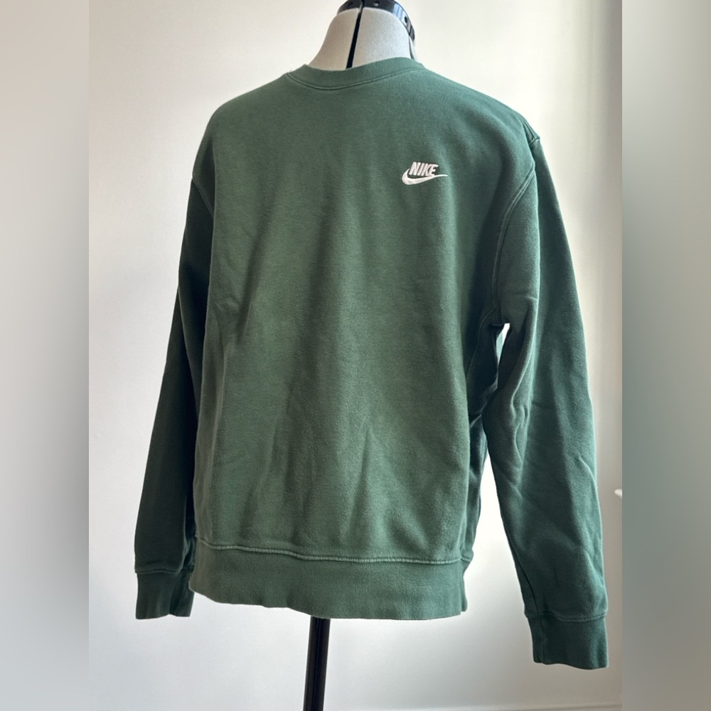 Nike Green Crewneck Sweatshirt Small Logo Embroidered Swoosh Size M
